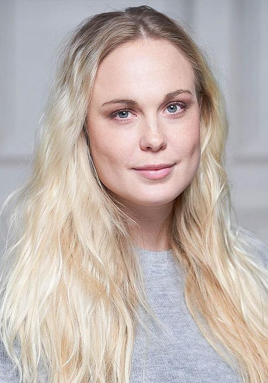 萨加·斯普尤斯·萨尔 Saga Spjuth-Säll照片