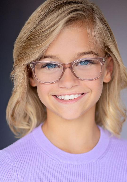 埃文·洛茨 Aven Lotz照片