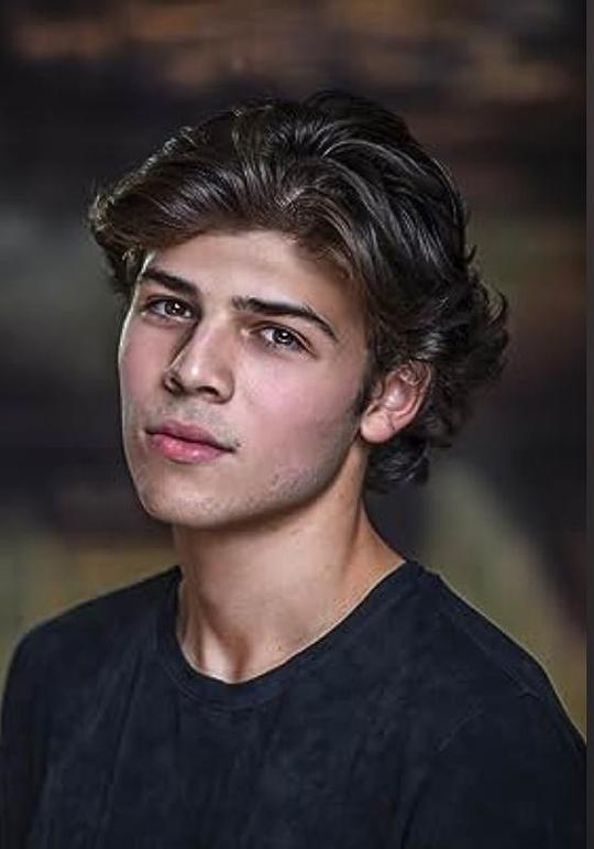 托马索·萨内里 Tomaso Sanelli照片