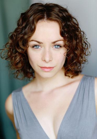 范妮·瓦姆巴卡斯 Fanny Vambacas照片