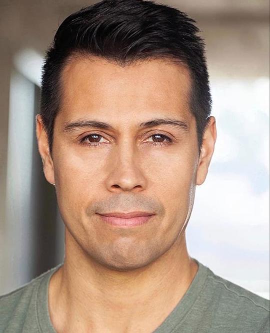 马特·梅德拉诺 Matt Medrano照片