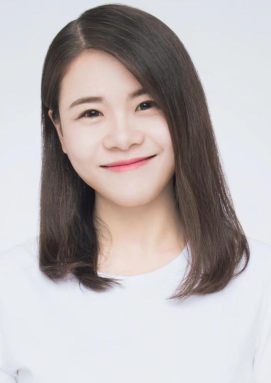 杨雨辰 Yuchen Yang照片