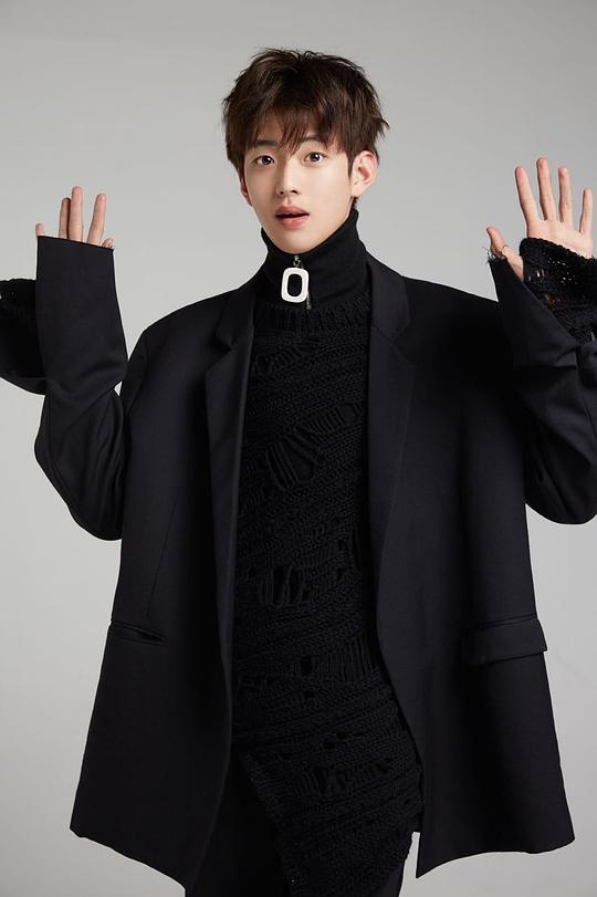 魏尊 Zun Wei照片