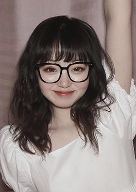 青泯邑 Minyi Qing照片