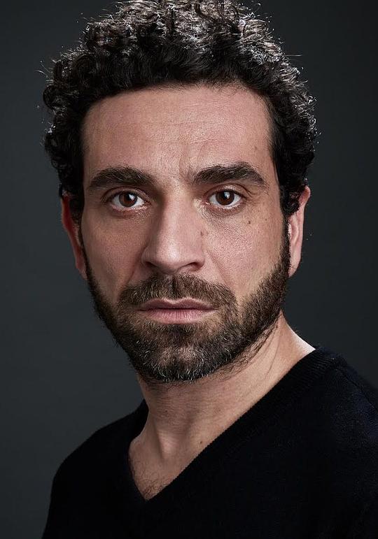 亚历山德罗·格鲁塔达乌里亚 Alessandro Gruttadauria照片