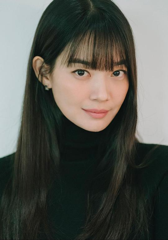 申敏儿 Shin Min-ah照片