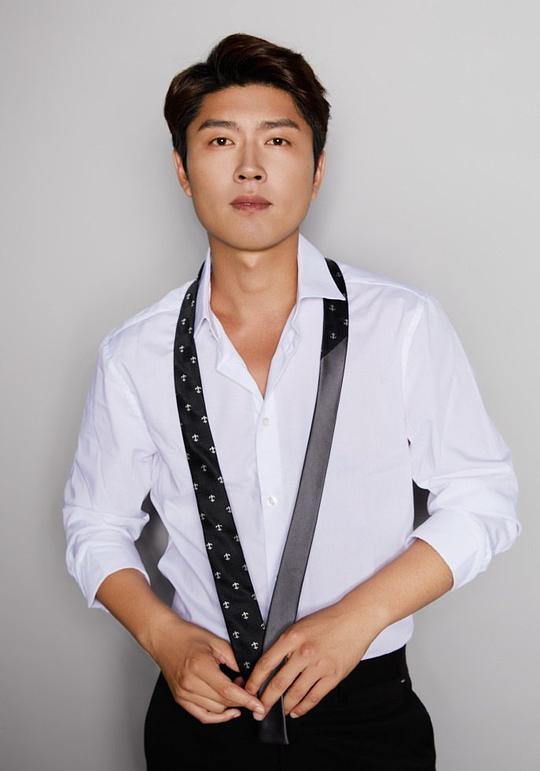 陆星 Xing Lu照片