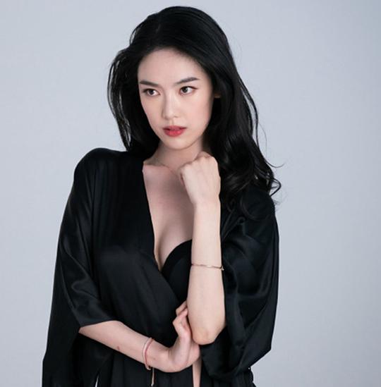 石纯子 Chunzi Shi照片