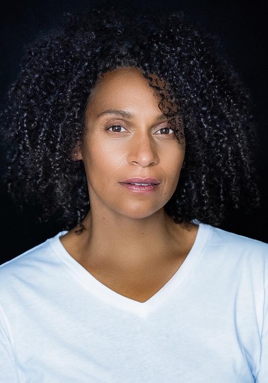 玛妮·布伦顿 Marnie Brunton照片