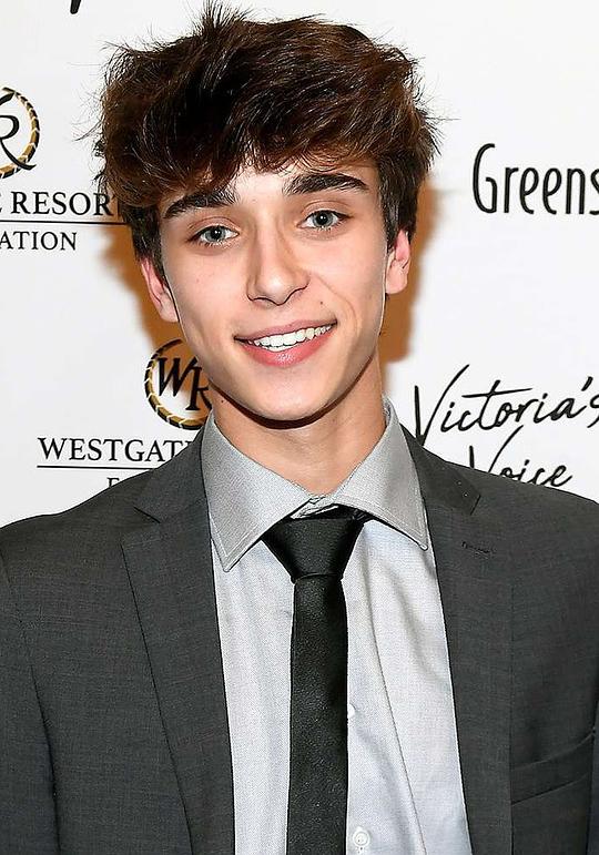 乔什·理查德兹 Josh Richards照片