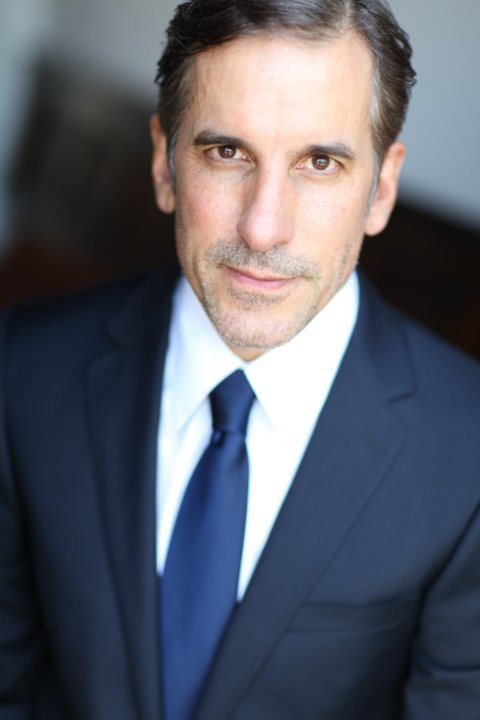 韦恩·佩雷 Wayne Pére照片