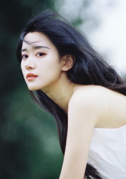 邝晓彤 Xiaotong Kuang照片