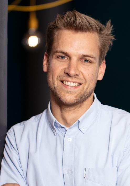 莫里茨·莫尔 Moritz Mohr照片