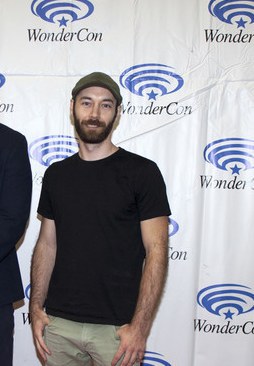 泰勒·伯顿·史密斯 Tyler Burton Smith照片