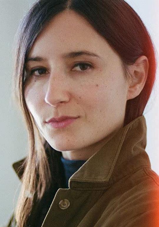 克洛伊·多蒙特 Chloe Domont照片