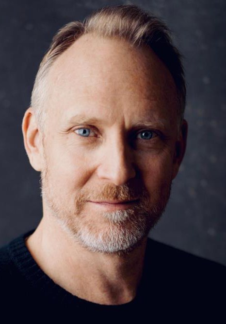 尼古拉斯·汤姆奈 Nicholas Tomnay照片