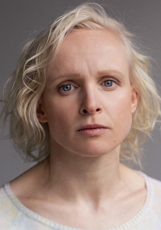 安妮·穆勒 Anne Müller照片