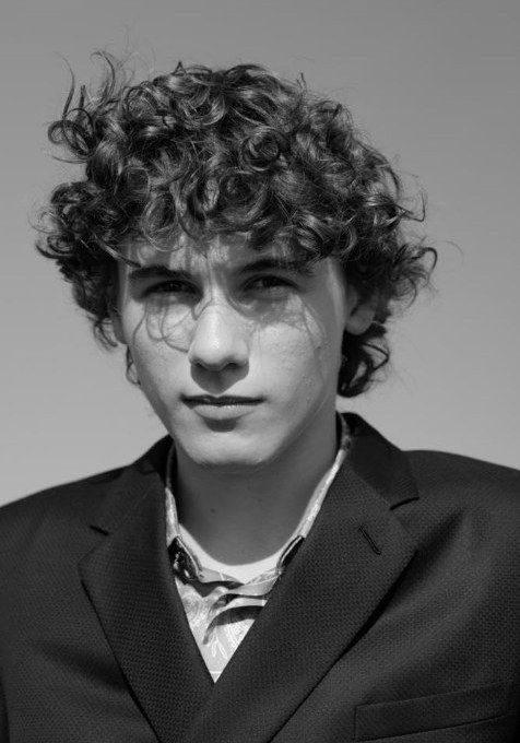 萨姆·尼沃拉 Sam Nivola照片