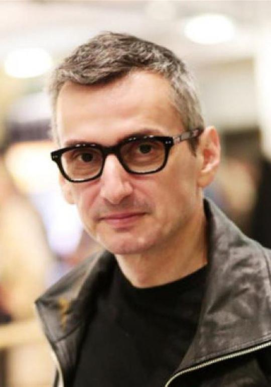 奥根杰·西维里奇克 Ognjen Svilicic照片