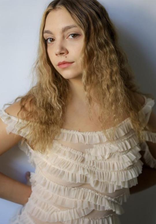 莱西·多佛 Lacey Dover照片