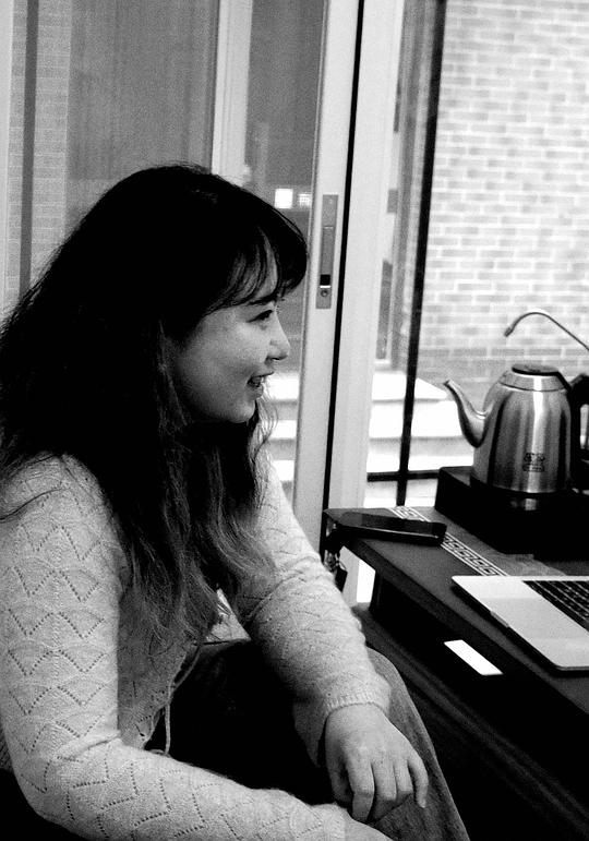 娄燕 Yan Lou照片