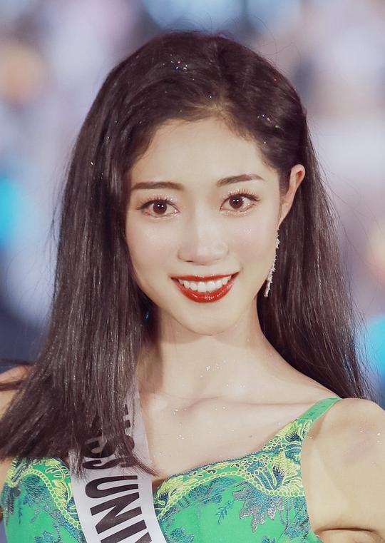 字马妘奕 Klaudia照片