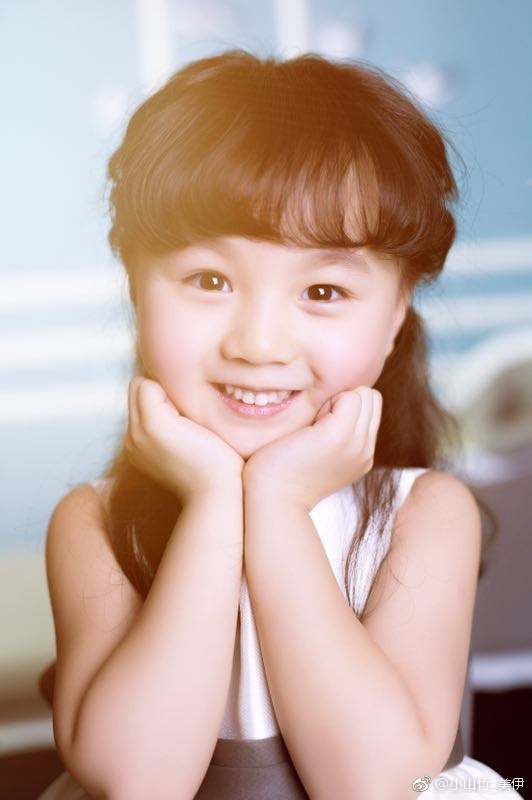 小山竹 Meiyi Ji照片