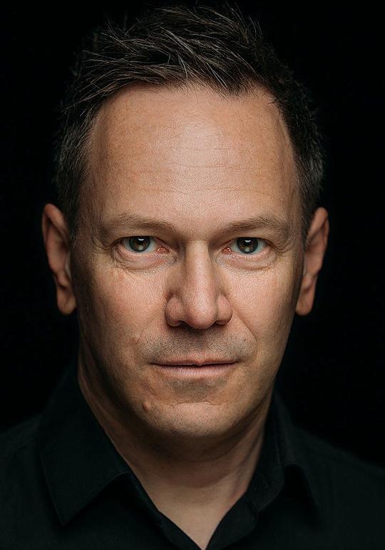 沃夫冈·奥利弗 Wolfgang Oliver照片