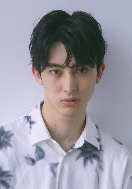 石桥和磨 KAZUMA ISHIBASHI照片