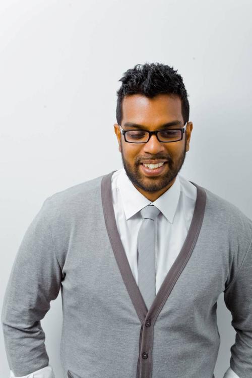 罗梅什·兰加纳坦 Romesh Ranganathan照片
