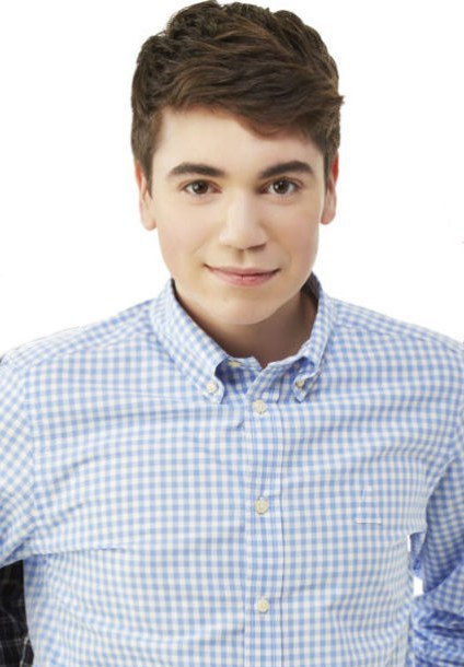 诺亚·盖尔文 Noah Galvin照片