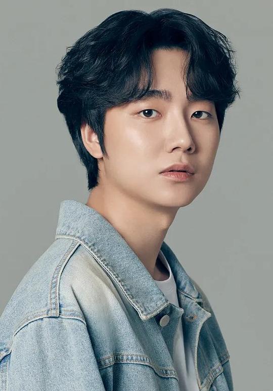 成侑彬 Yoo-bin Sung照片