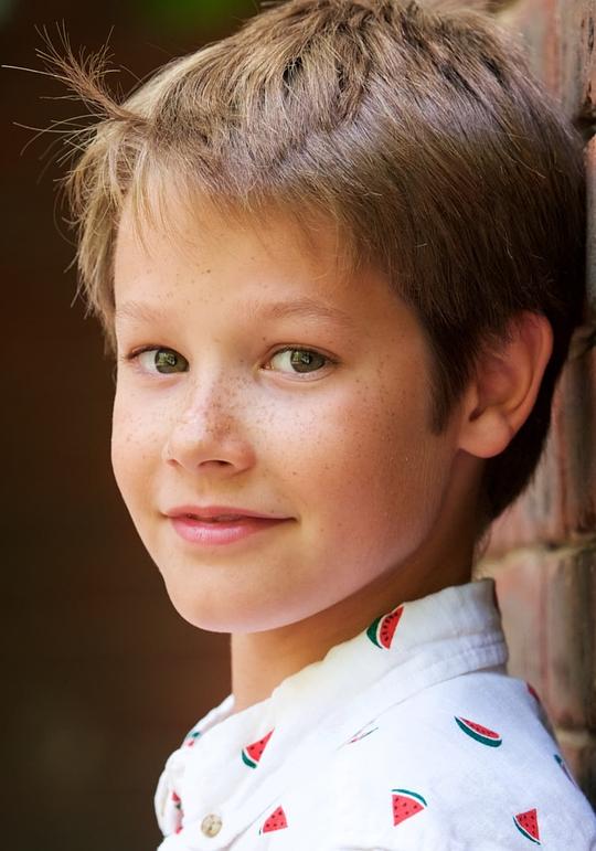 约瑟夫·埃森 Joseph Esson照片