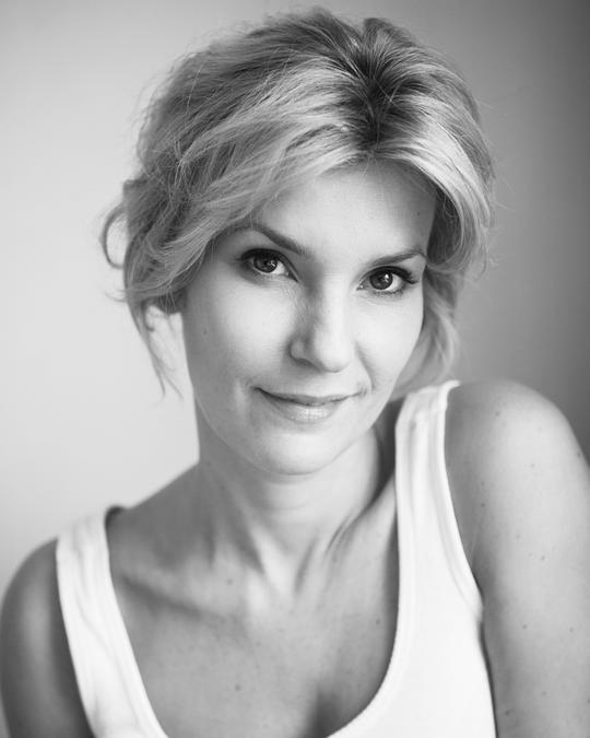 乔安娜·波宾 Joanna Bobin照片