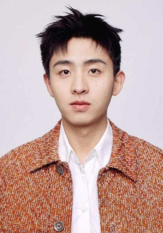 焦迈奇 Maiqi Jiao照片