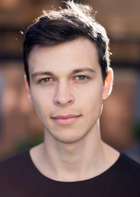 贝内特·泰勒 Bennett Taylor照片