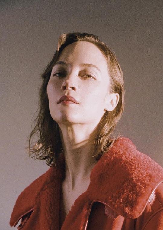 西德妮·莱蒙 Sydney Lemmon照片