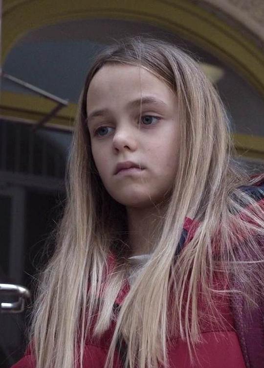 阿尔玛·洛尔 Alma Löhr照片