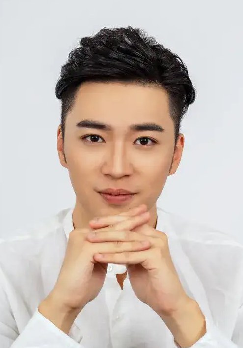 辰梓铭 Ziming Chen照片