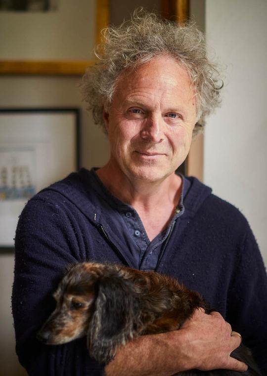 查理·马克西 Charlie Mackesy照片