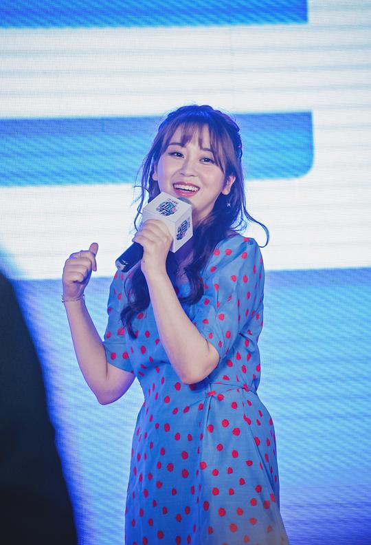 高秋梓 Qiuzi Gao照片