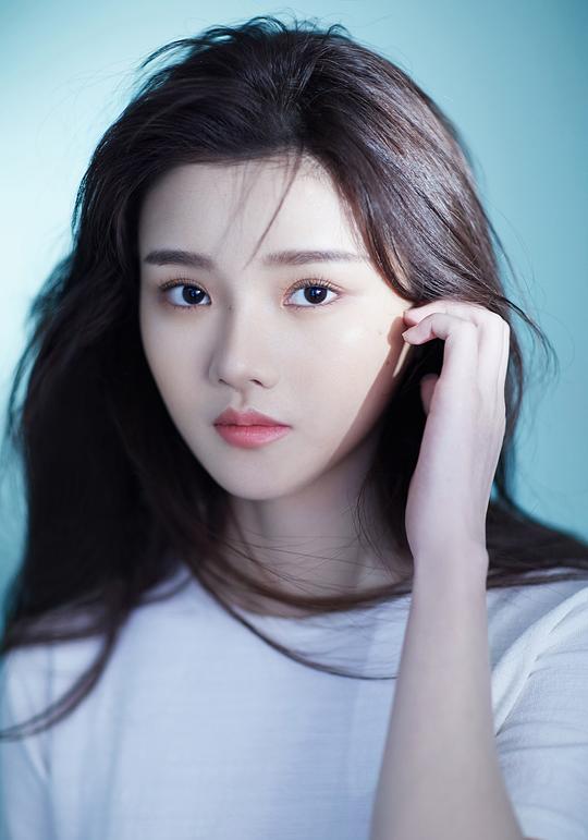 殷沁 Qin Yin照片