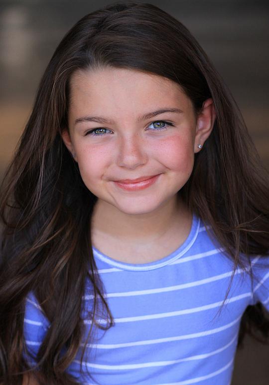 米拉·哈里斯 Mila Harris照片