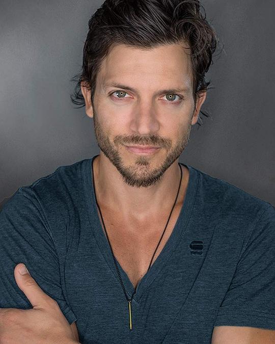 戴蒙利帕里 Damon Lipari照片