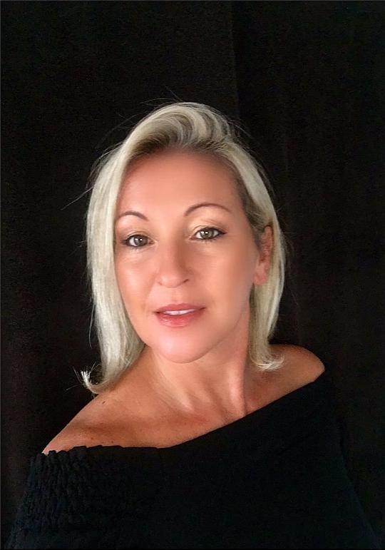 托尼·别尔德 Toni Beard照片