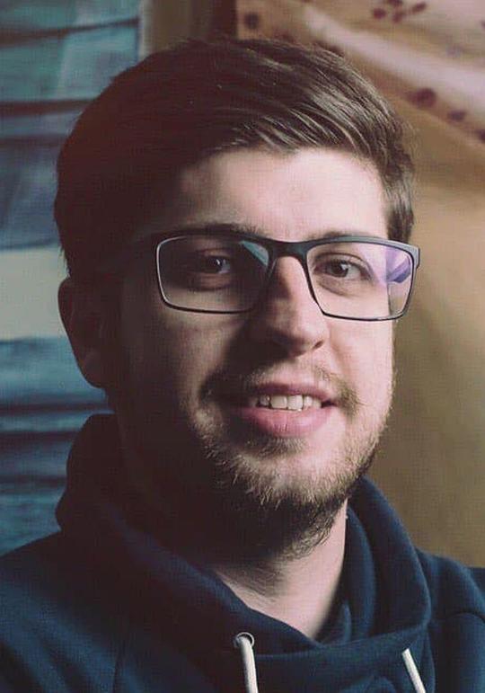 阿日安·瓦兹达夫塔里 Arian Vazirdaftari照片