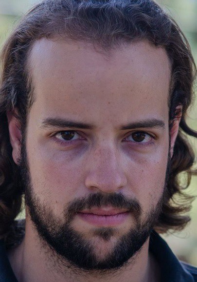 艾登·麦肯齐 Aiden Mckenzie照片