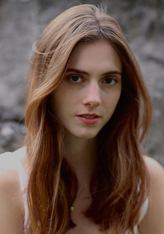 Dorottya Ilosvai照片