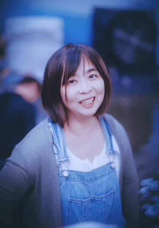 李怡芳 Yi-fang Lee照片