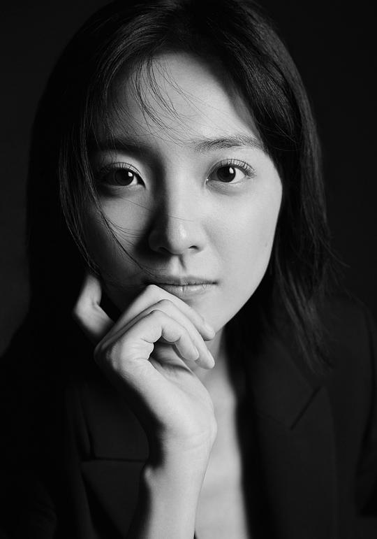 李宁悦 Ningyue Li照片